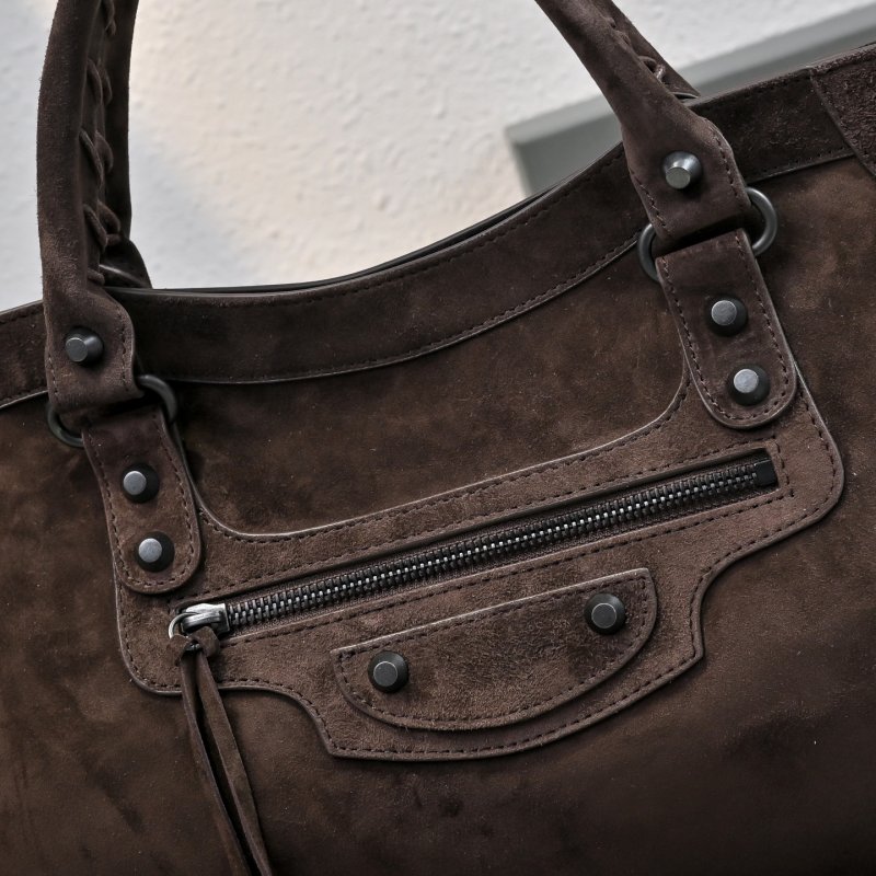 Сумка Le City Medium замшевая 38 см фото 7