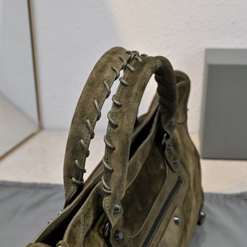 Сумка Le City Medium замшевая 38 см фото 8