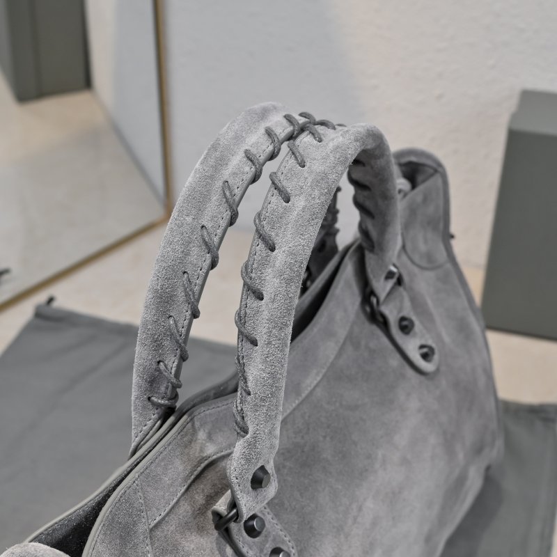 Сумка Le City Medium замшевая 38 см фото 8