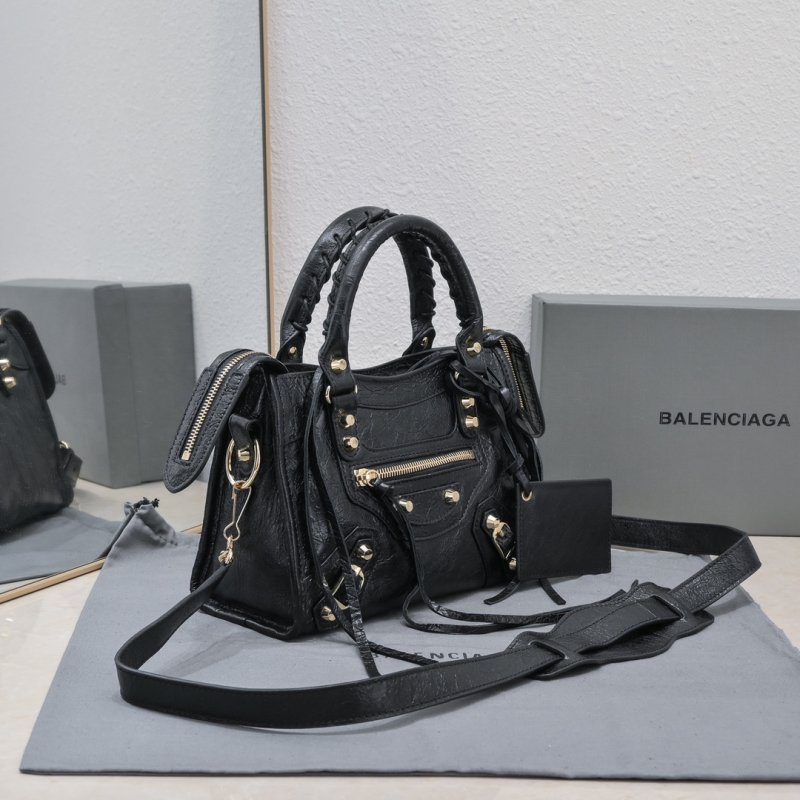 Сумка Le City Mini кожаная 24 см фото 2