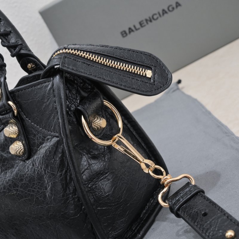 Сумка Le City Mini кожаная 24 см фото 3