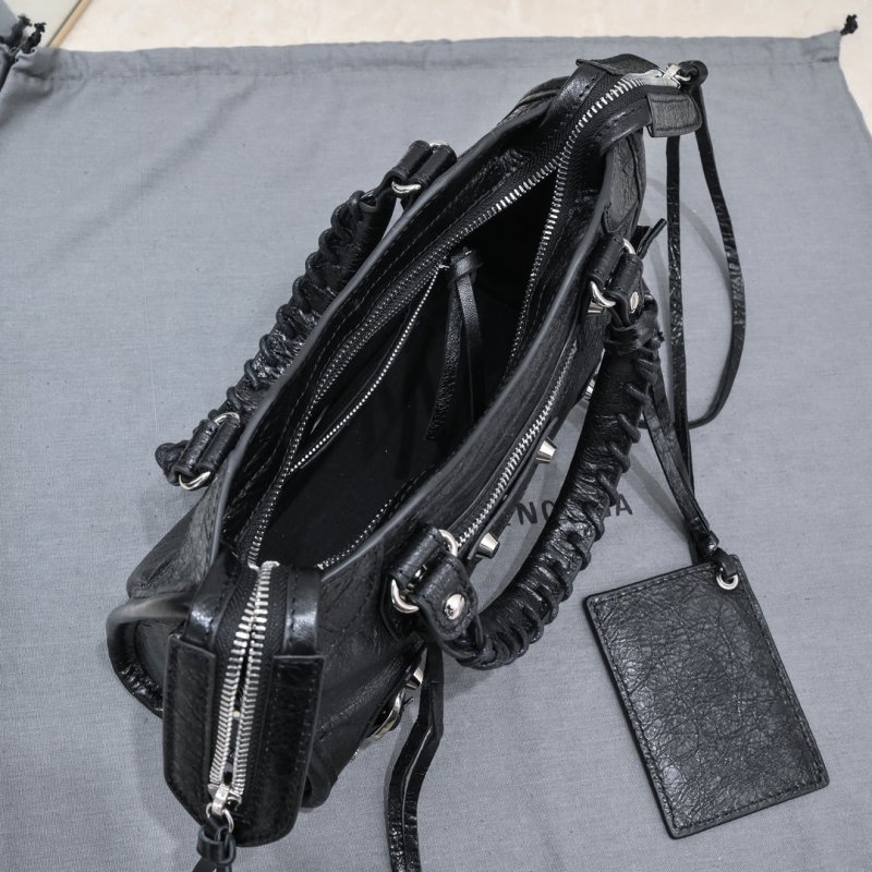 Сумка Le City Mini кожаная 24 см фото 5