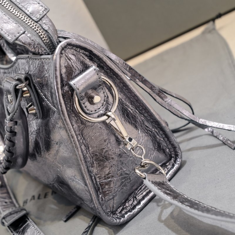 Сумка Le City Mini кожаная 24 см фото 6