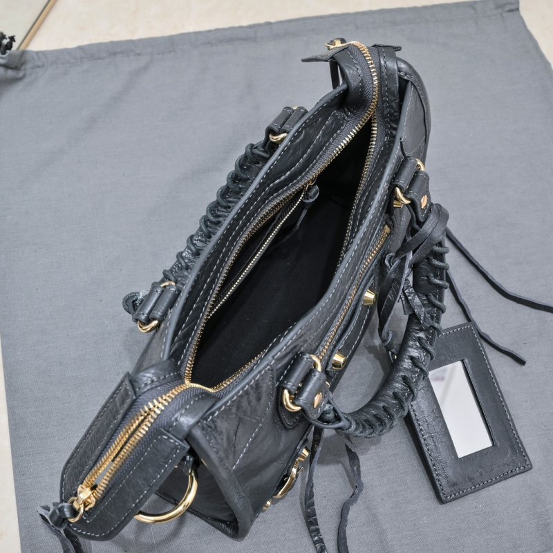 Сумка Le City Mini кожаная 24 см фото 6