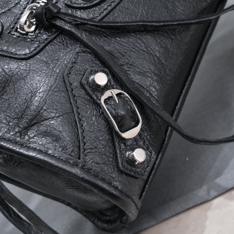 Сумка Le City Mini кожаная 24 см фото 6