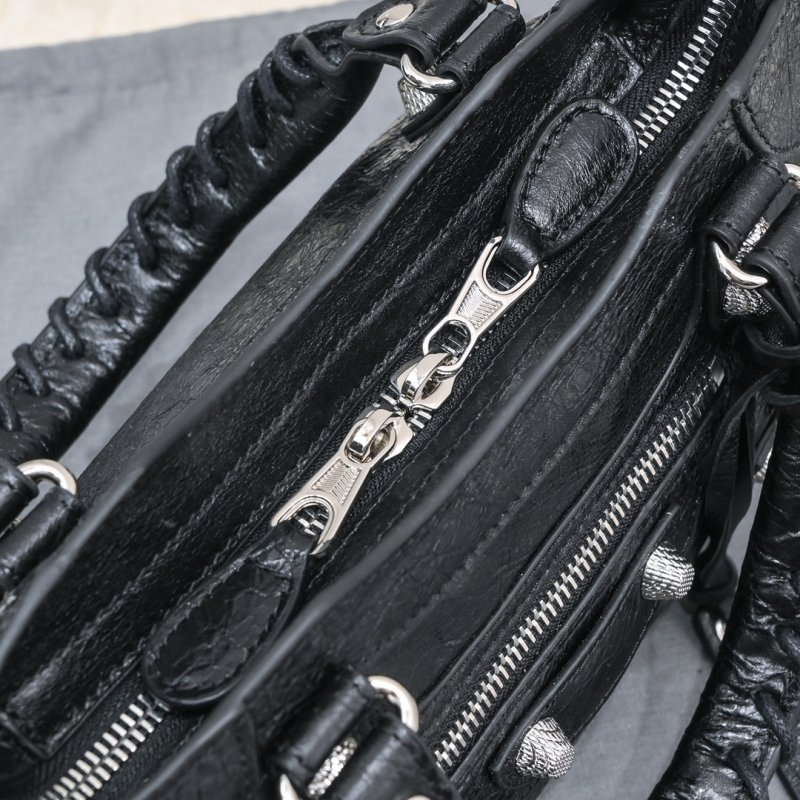 Сумка Le City Mini кожаная 24 см фото 7