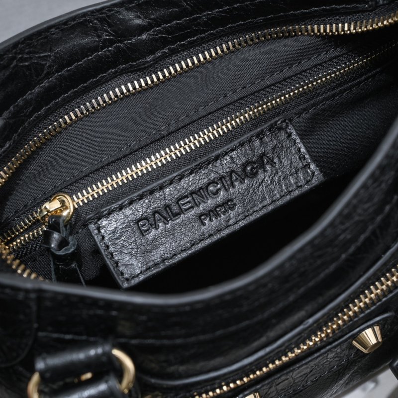 Сумка Le City Mini кожаная 24 см фото 9