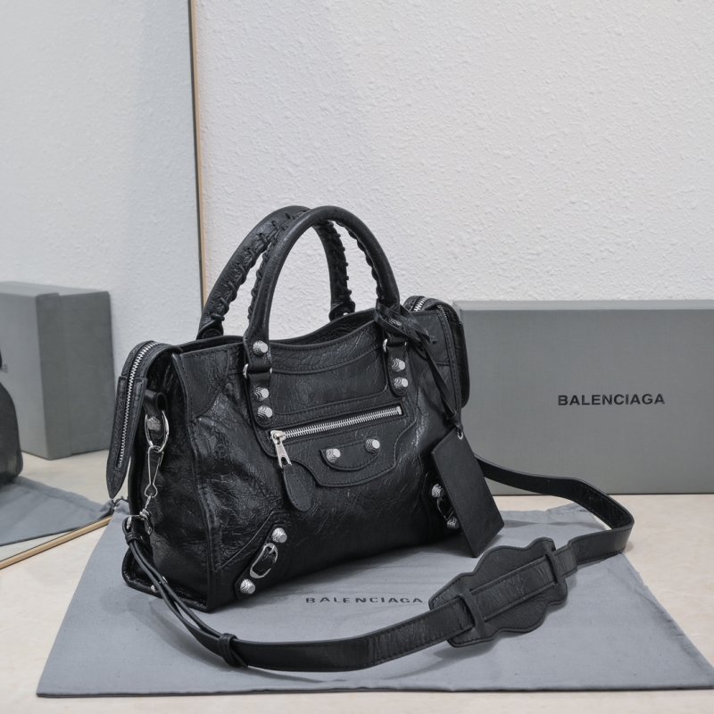 Сумка Le City Small кожаная 30 см фото 2