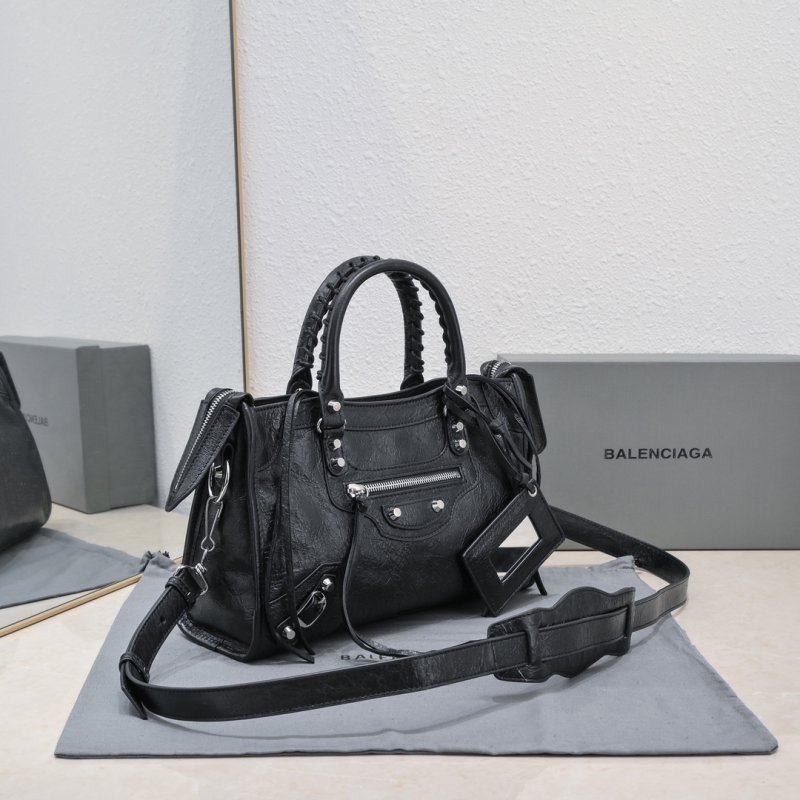 Сумка Le City Small кожаная 30 см фото 2