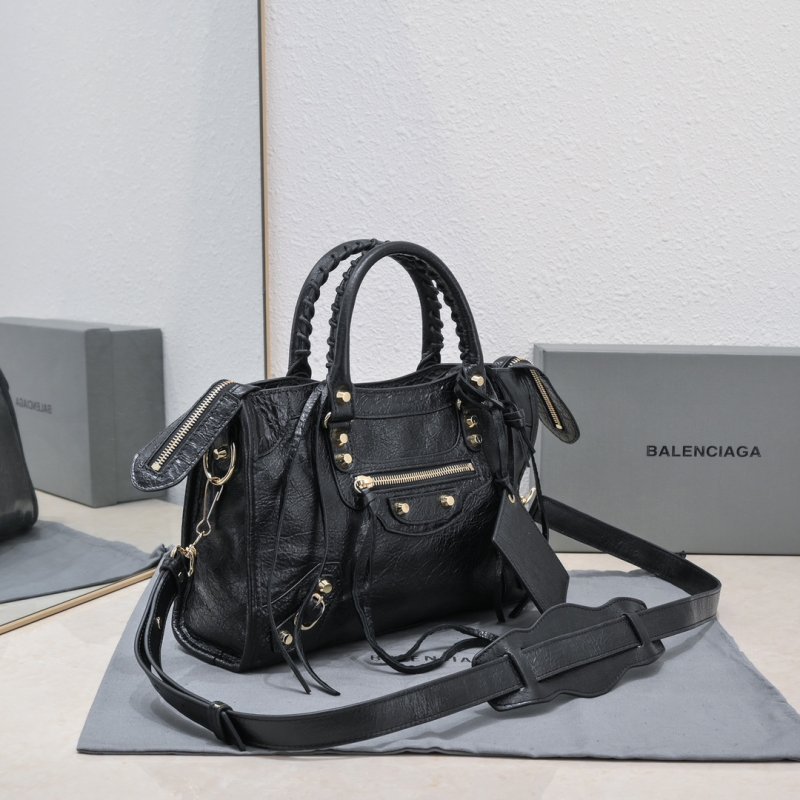 Сумка Le City Small кожаная 30 см фото 3