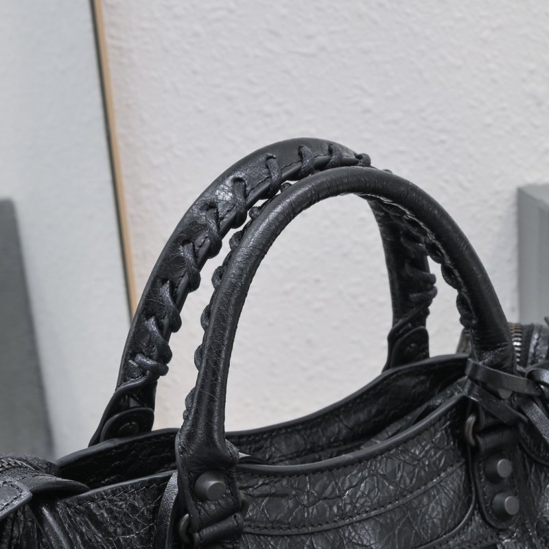 Сумка Le City Small кожаная 30 см фото 4