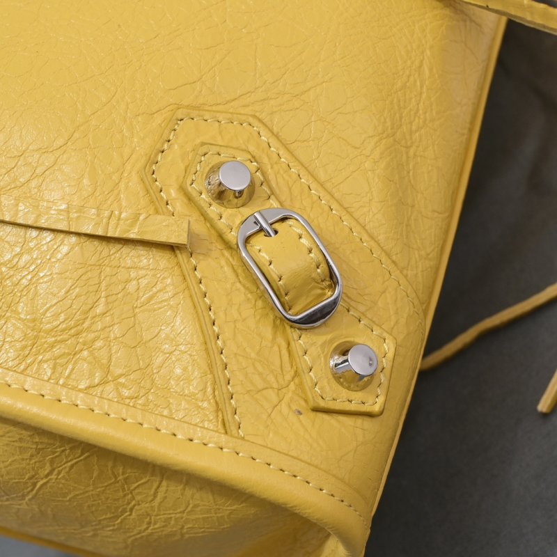 Сумка Le City Small кожаная 30 см фото 6