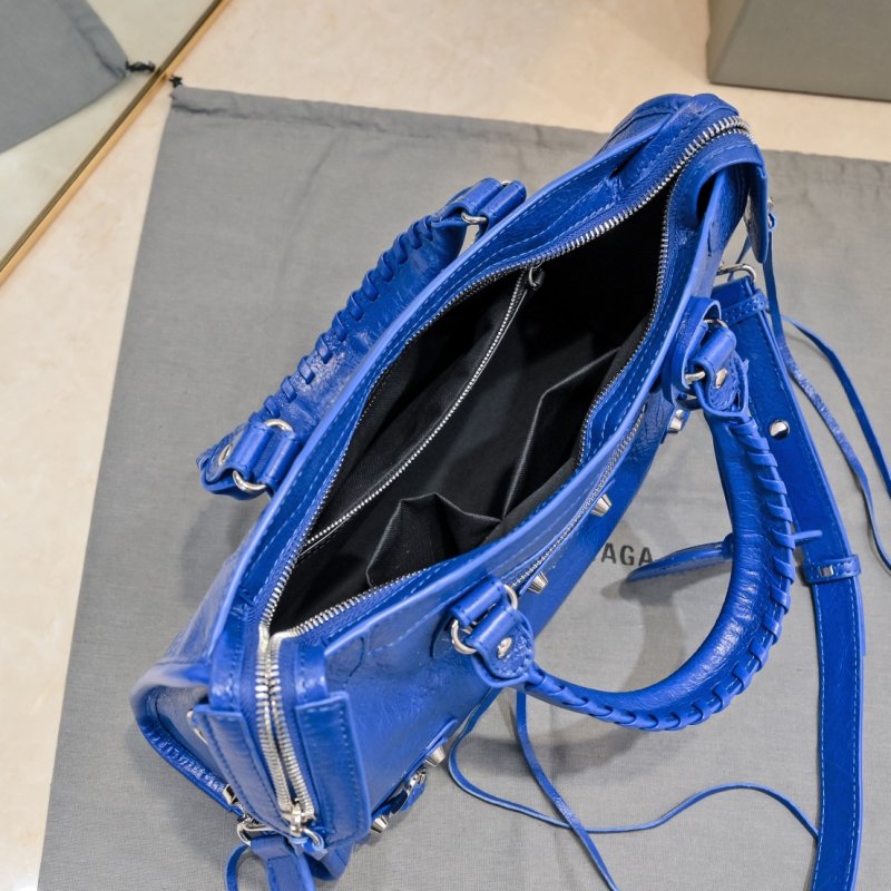 Сумка Le City Small кожаная 30 см фото 7