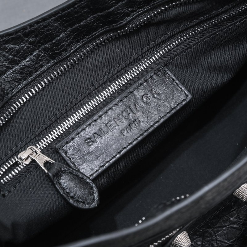 Сумка Le City Small кожаная 30 см фото 7