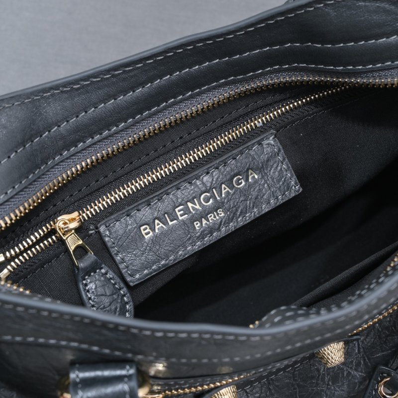 Сумка Le City Small кожаная 30 см фото 8