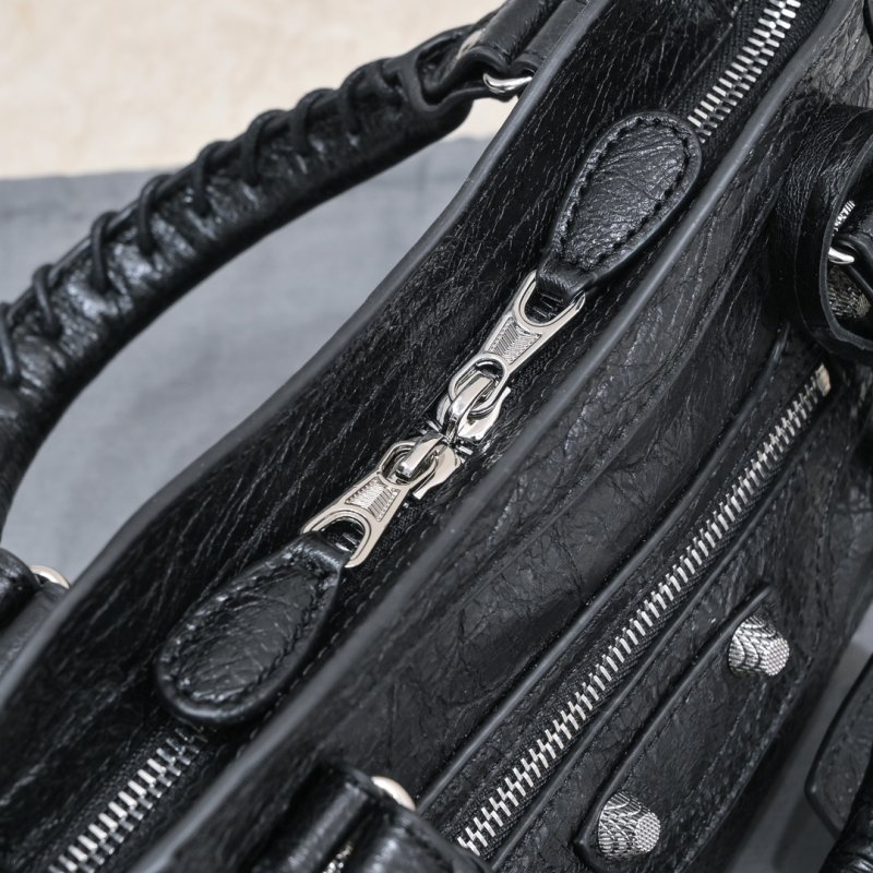 Сумка Le City Small кожаная 30 см фото 9