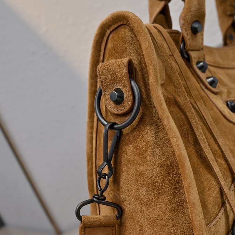 Сумка Le City Small замшевая 30 см фото 3