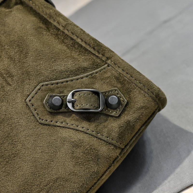 Сумка Le City Small замшевая 30 см фото 6