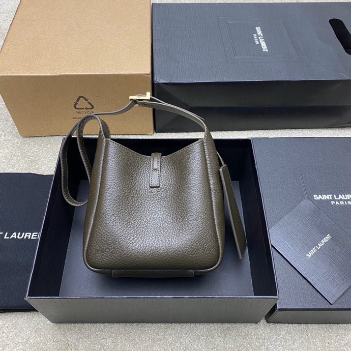 A bag Le5a7 leather 15 cm фото 6