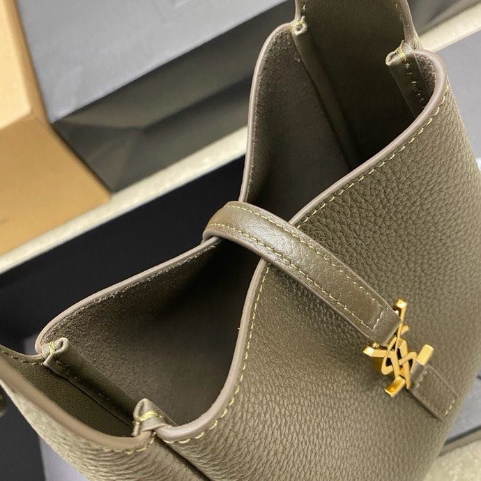 A bag Le5a7 leather 15 cm фото 8