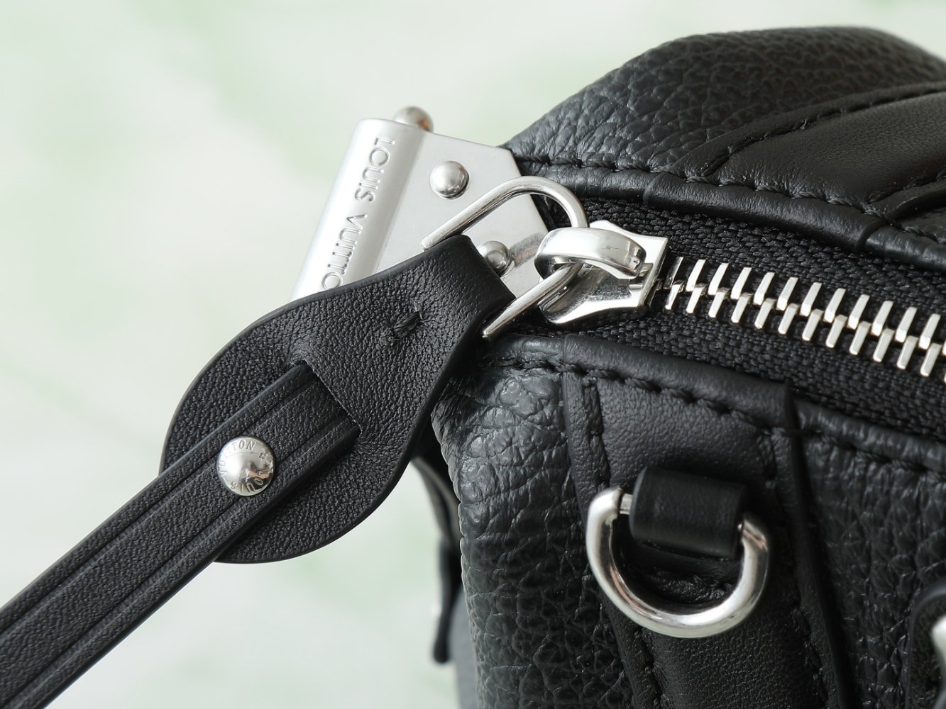 Сумка Louis Vuitton Biker Nano 23 см фото 10