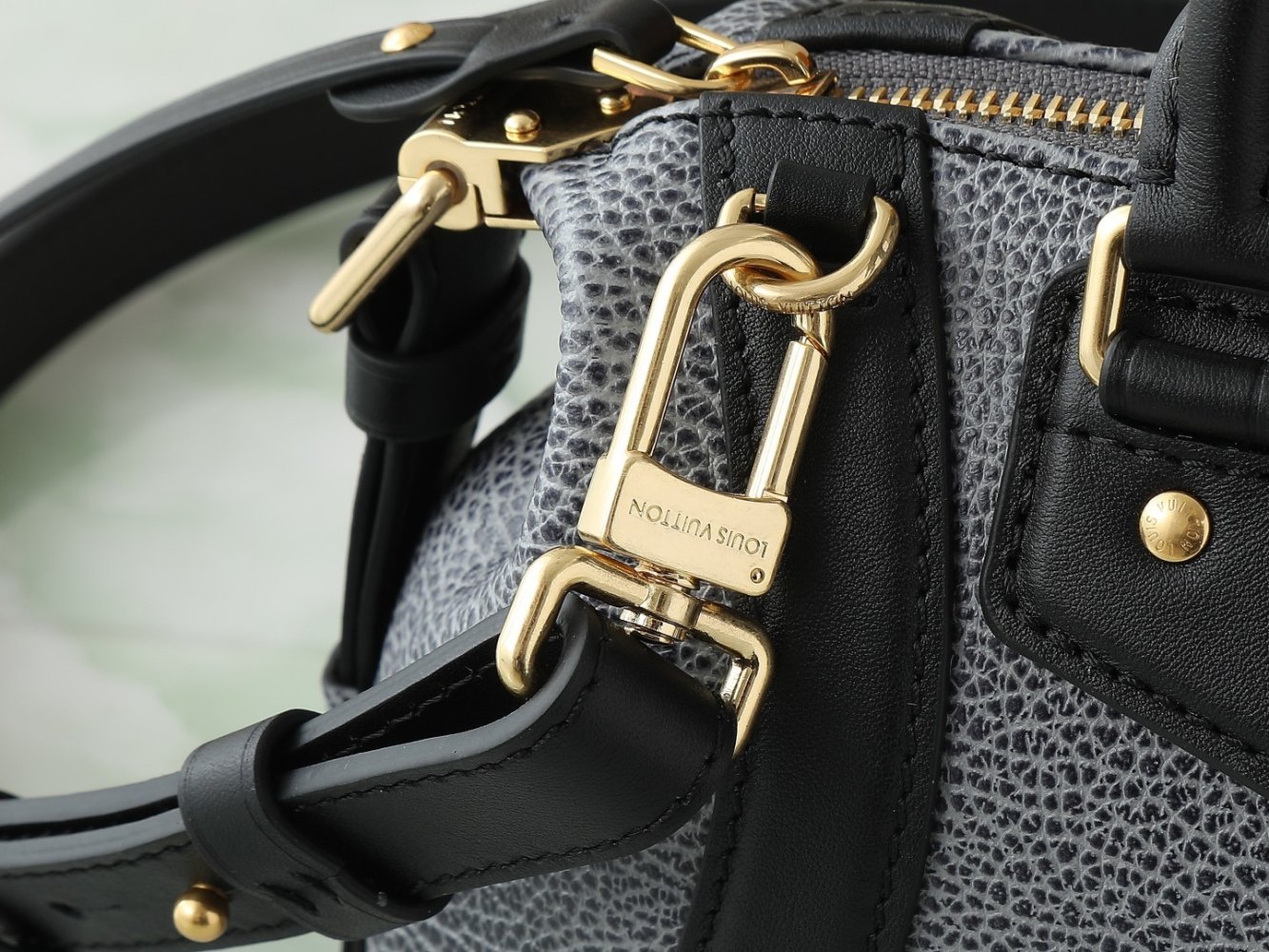 Сумка Louis Vuitton Biker Nano 23 см фото 11