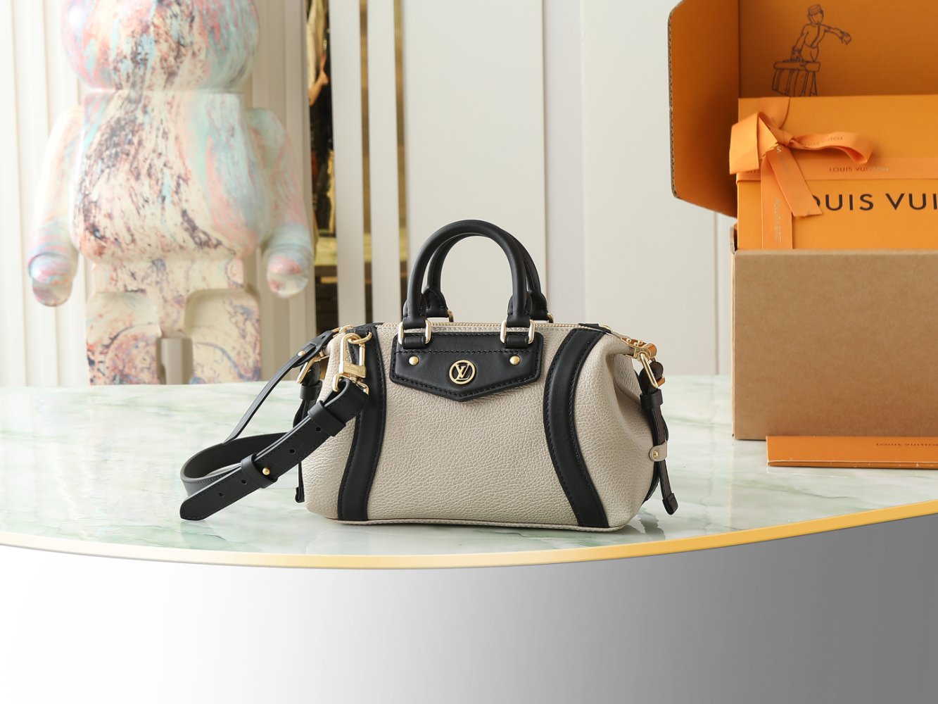 Сумка Louis Vuitton Biker Nano 23 см