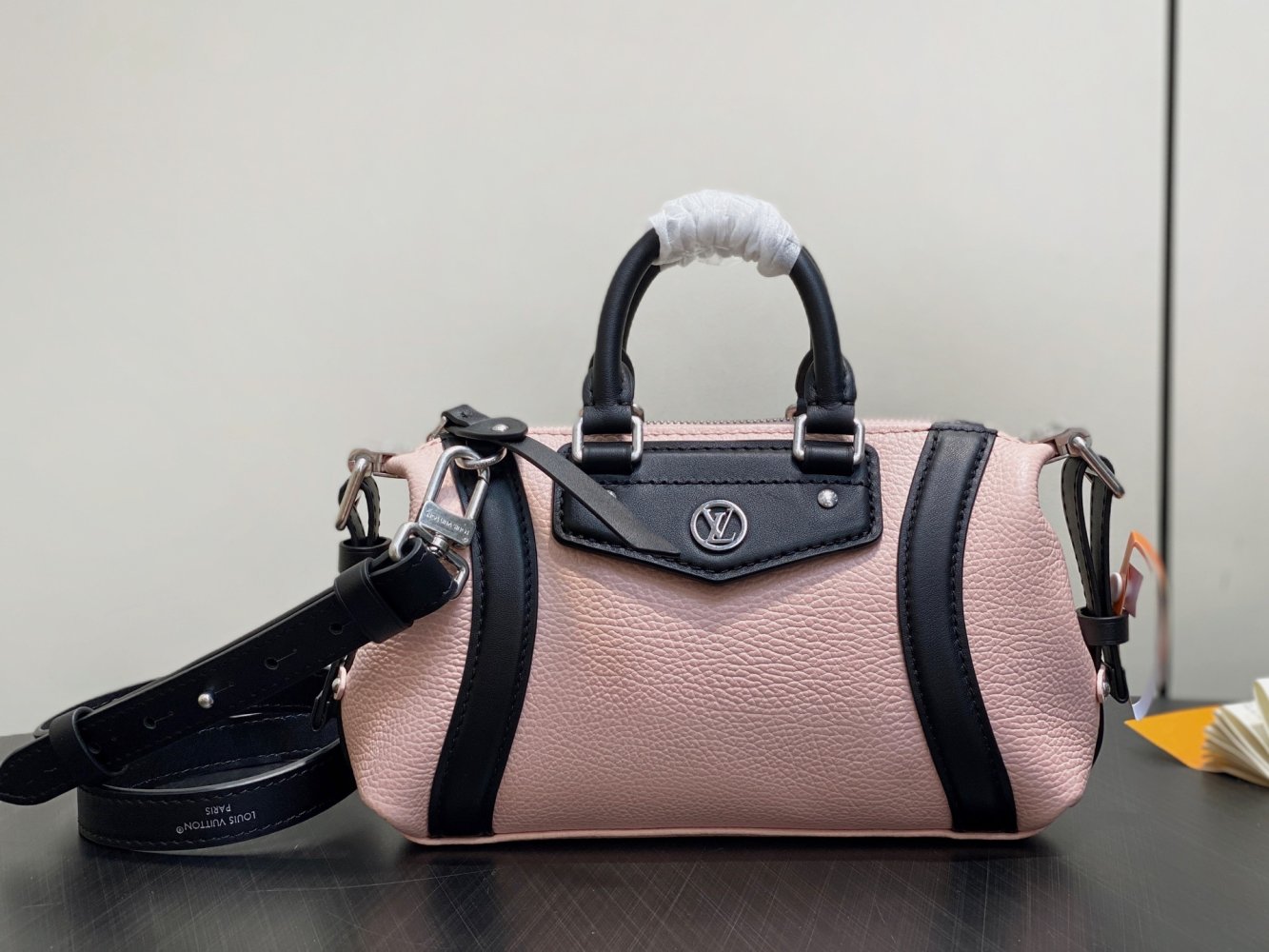 Сумка Louis Vuitton Biker Nano 23 см