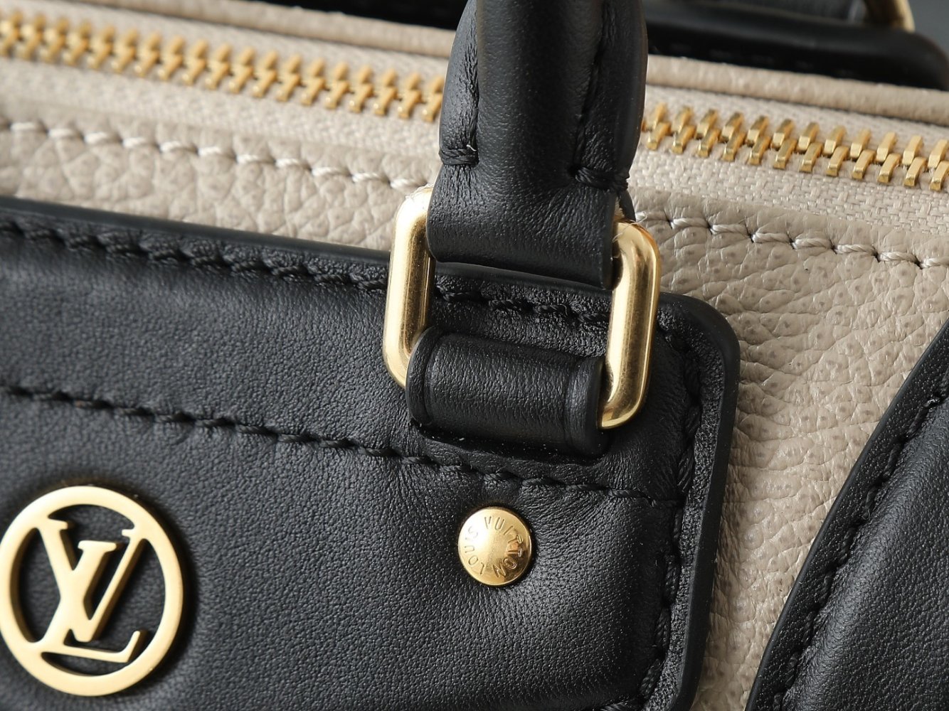 Сумка Louis Vuitton Biker Nano 23 см фото 5