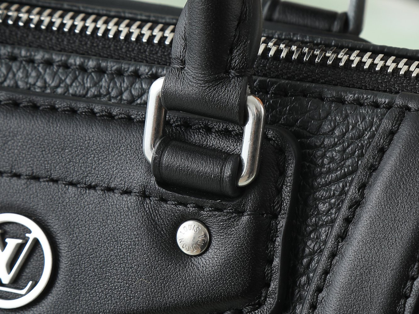 Сумка Louis Vuitton Biker Nano 23 см фото 5