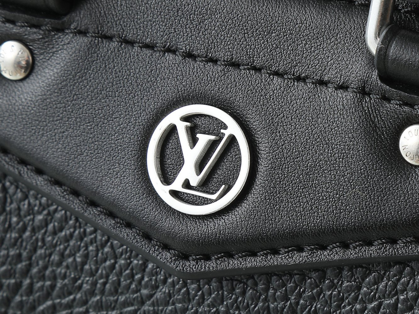 Сумка Louis Vuitton Biker Nano 23 см фото 6