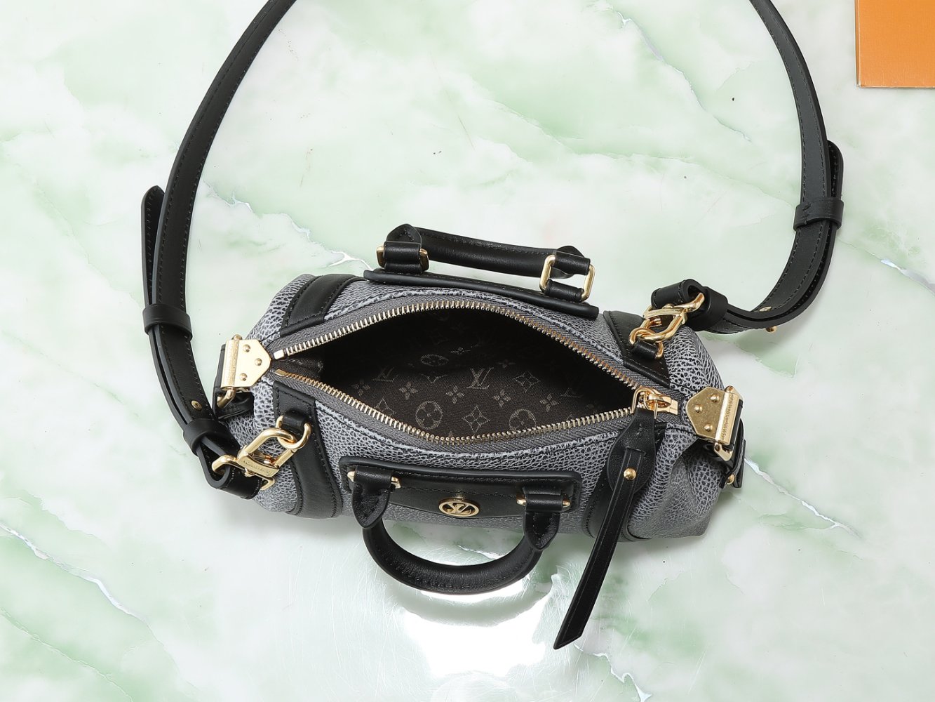 Сумка Louis Vuitton Biker Nano 23 см фото 8