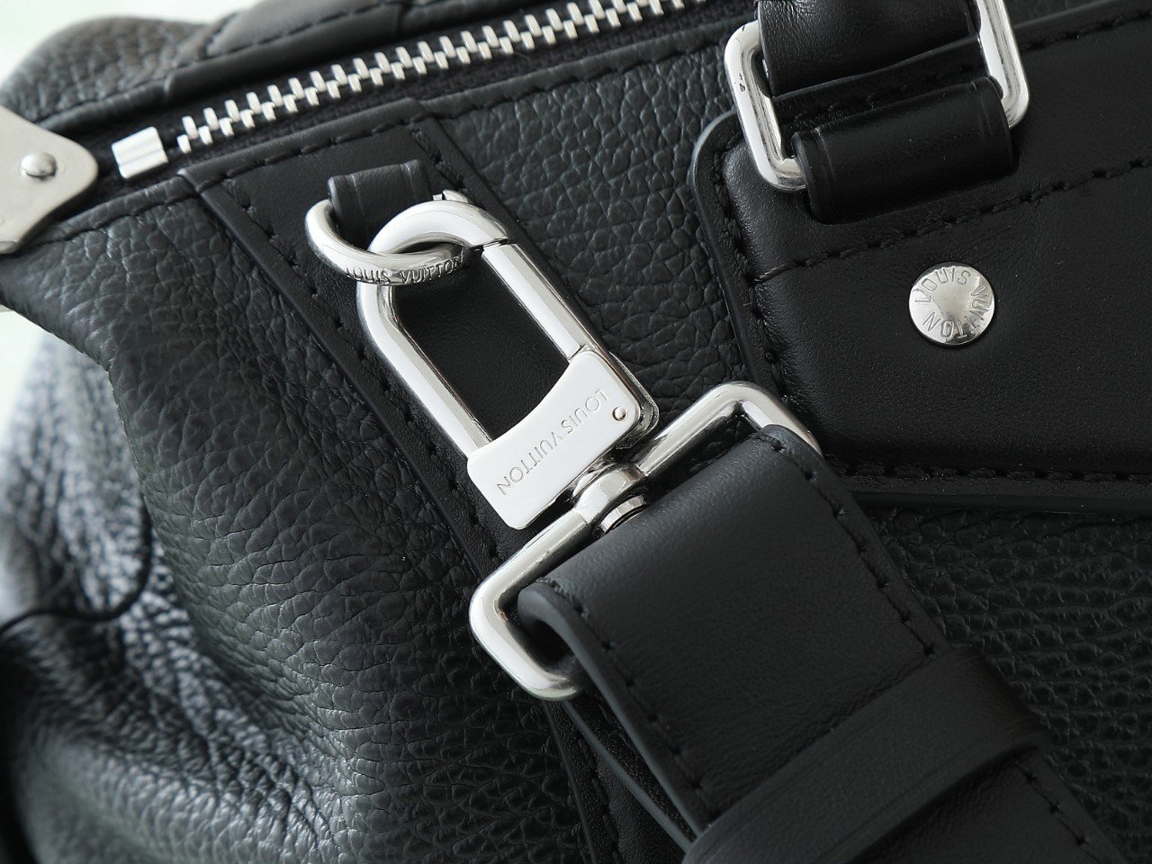 Сумка Louis Vuitton Biker Small 30 см фото 10