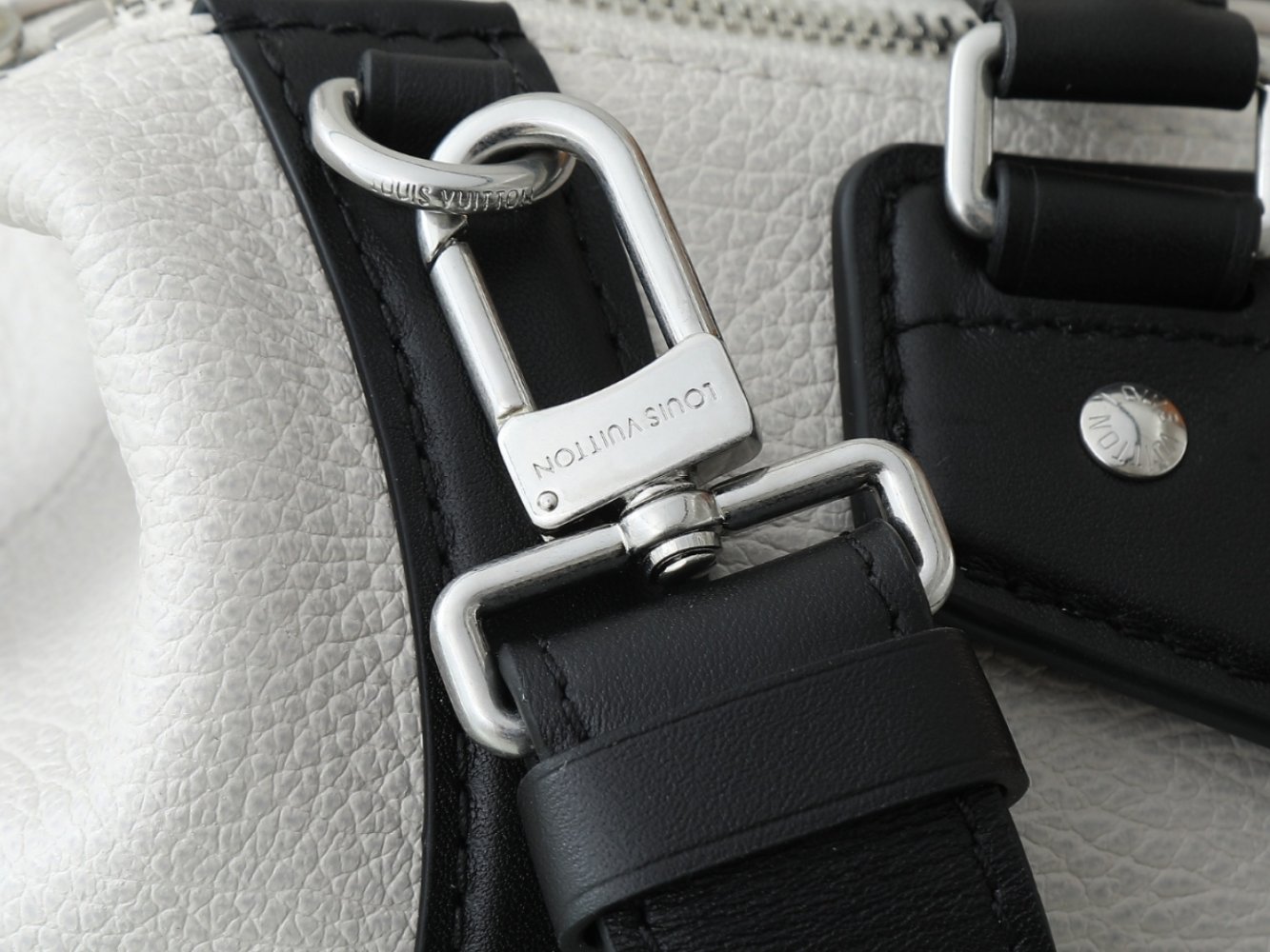 Сумка Louis Vuitton Biker Small 30 см фото 12