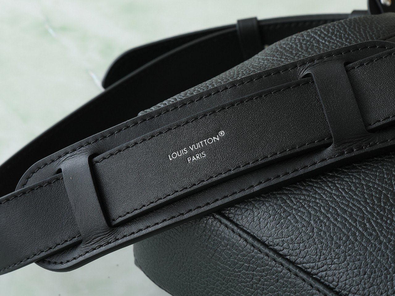 Сумка Louis Vuitton Biker Small 30 см фото 13