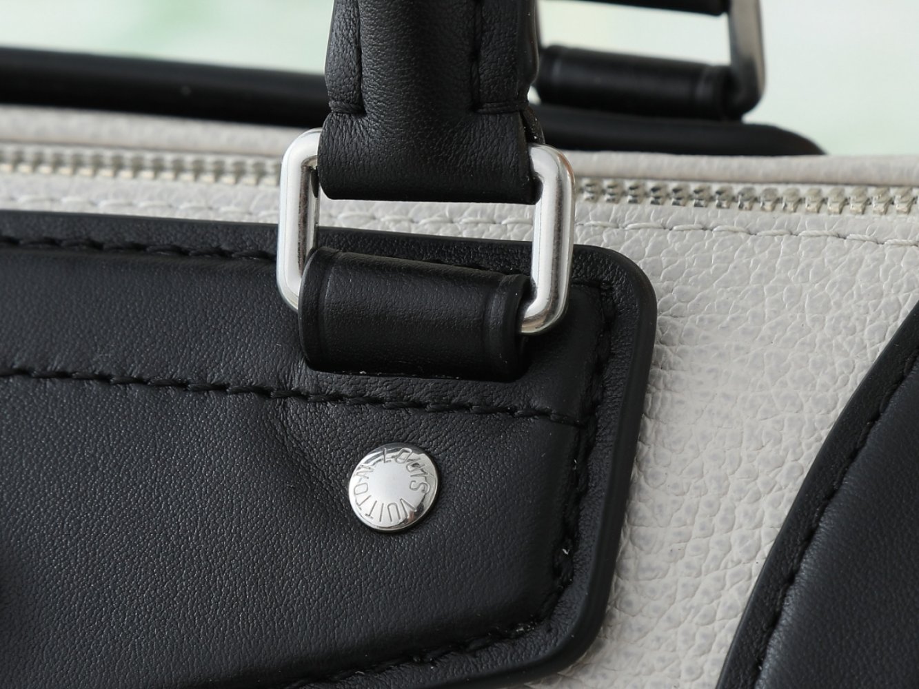 Сумка Louis Vuitton Biker Small 30 см фото 6