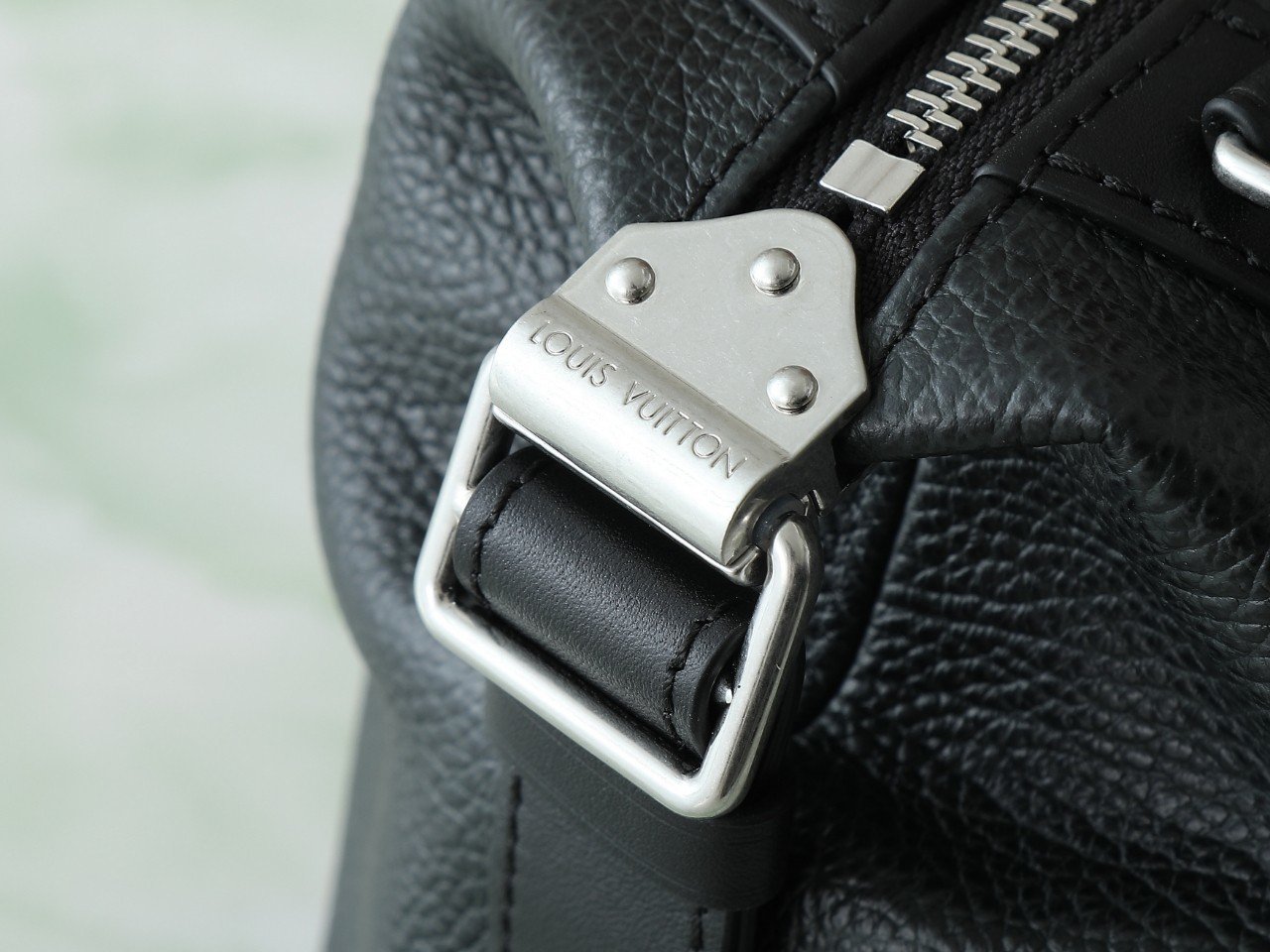 Сумка Louis Vuitton Biker Small 30 см фото 7