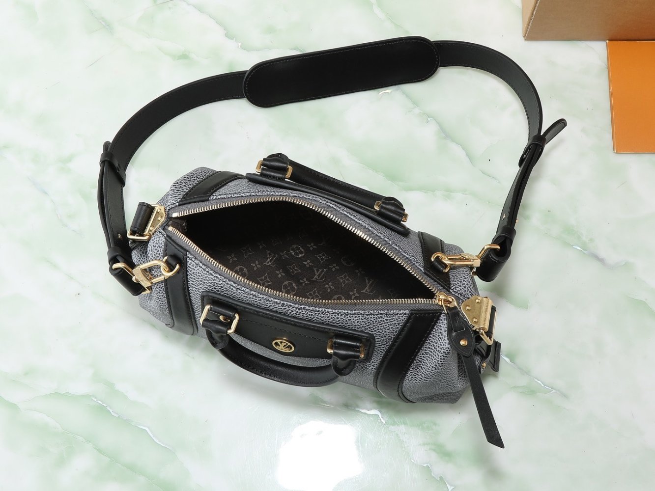 Сумка Louis Vuitton Biker Small 30 см фото 8