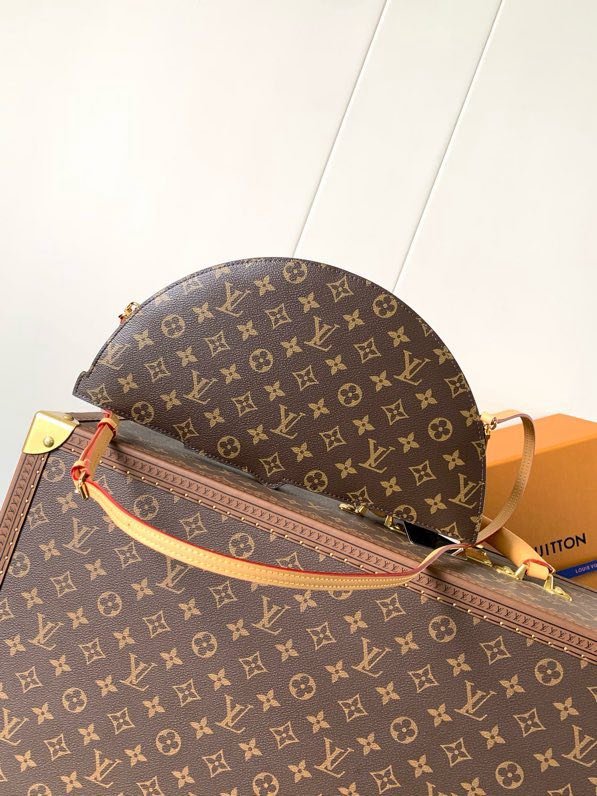 Сумка Louis Vuitton Fan 37 см фото 6