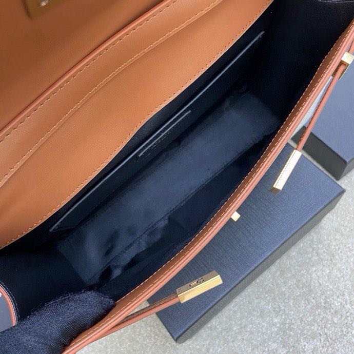 Сумка Manhattan кожаная 29 см фото 2