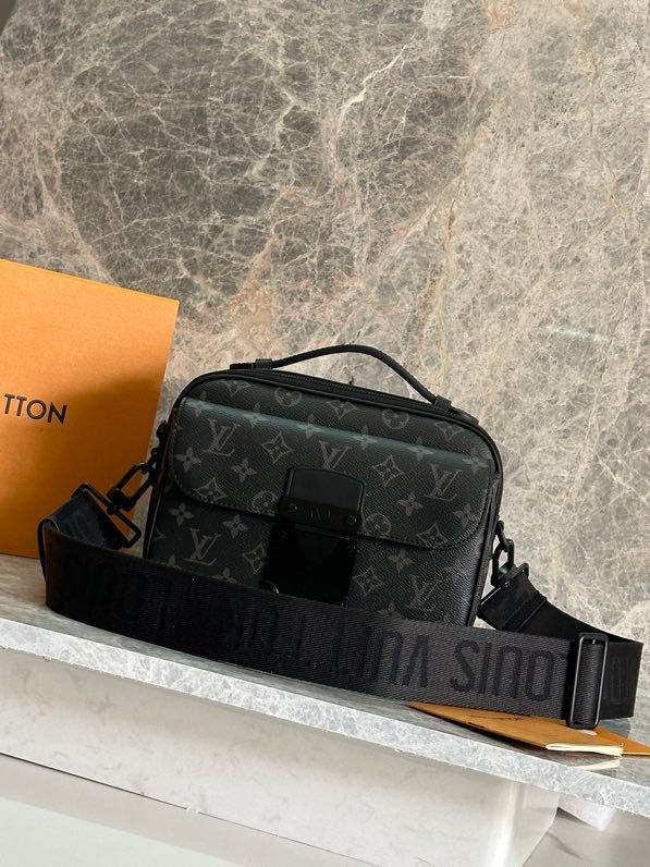 Сумка мессенджер 22 см