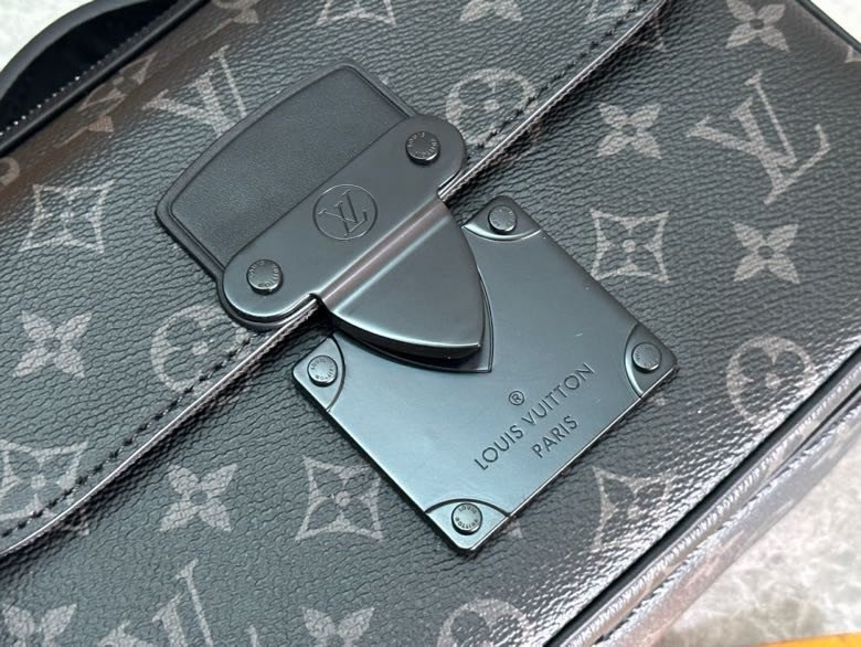 Сумка мессенджер 22 см фото 5