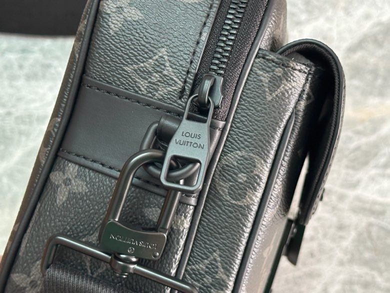 Сумка мессенджер 22 см фото 6