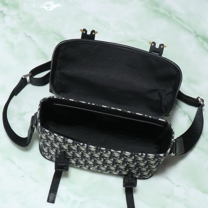 Сумка мессенджер 24 см фото 9