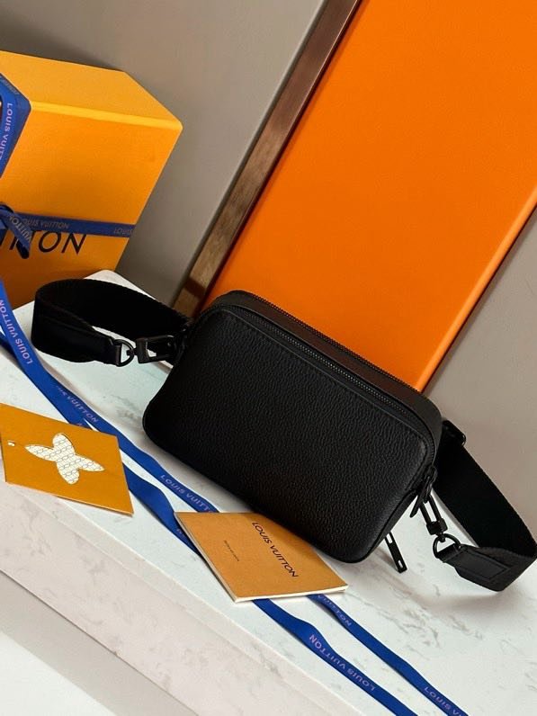 Сумка мессенджер Alpha 18 см