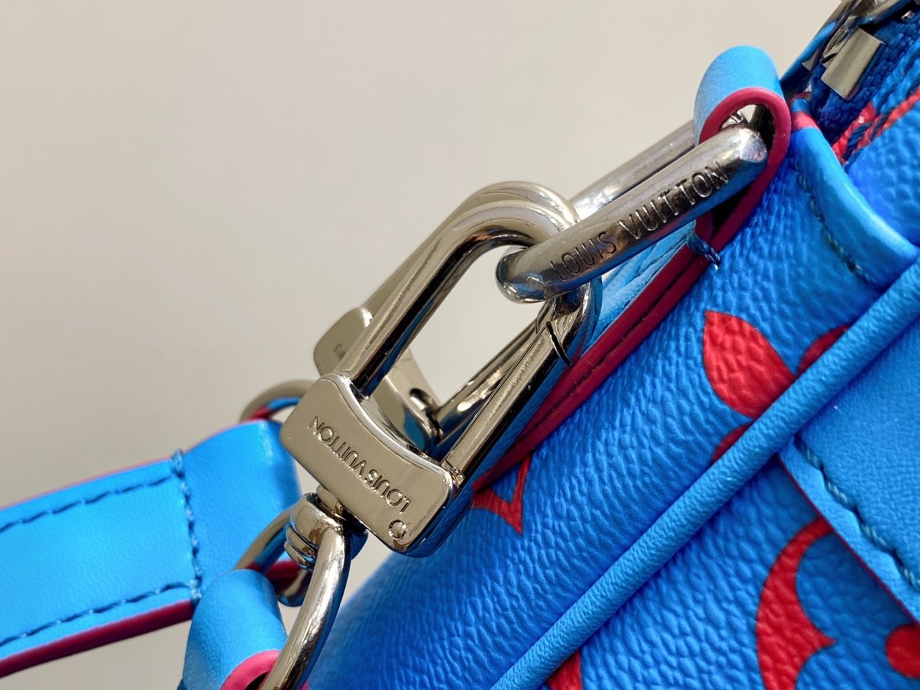 A bag messenger Danube Crossbody 21 cm фото 5