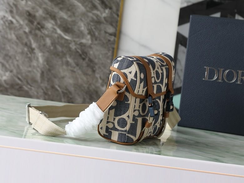 Сумка мессенджер Dior Hit The Road 24 см фото 3