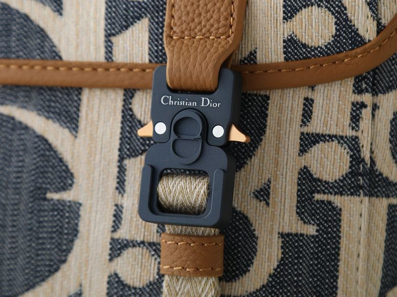 Сумка мессенджер Dior Hit The Road 24 см фото 9