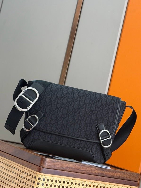 Сумка мессенджер Dior Jett 27 см