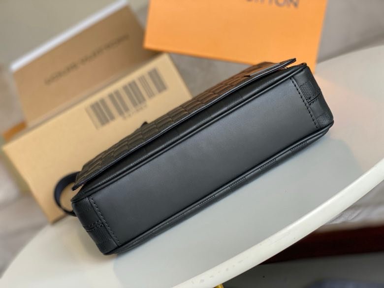 A bag messenger DISTRICT 26 cm фото 2